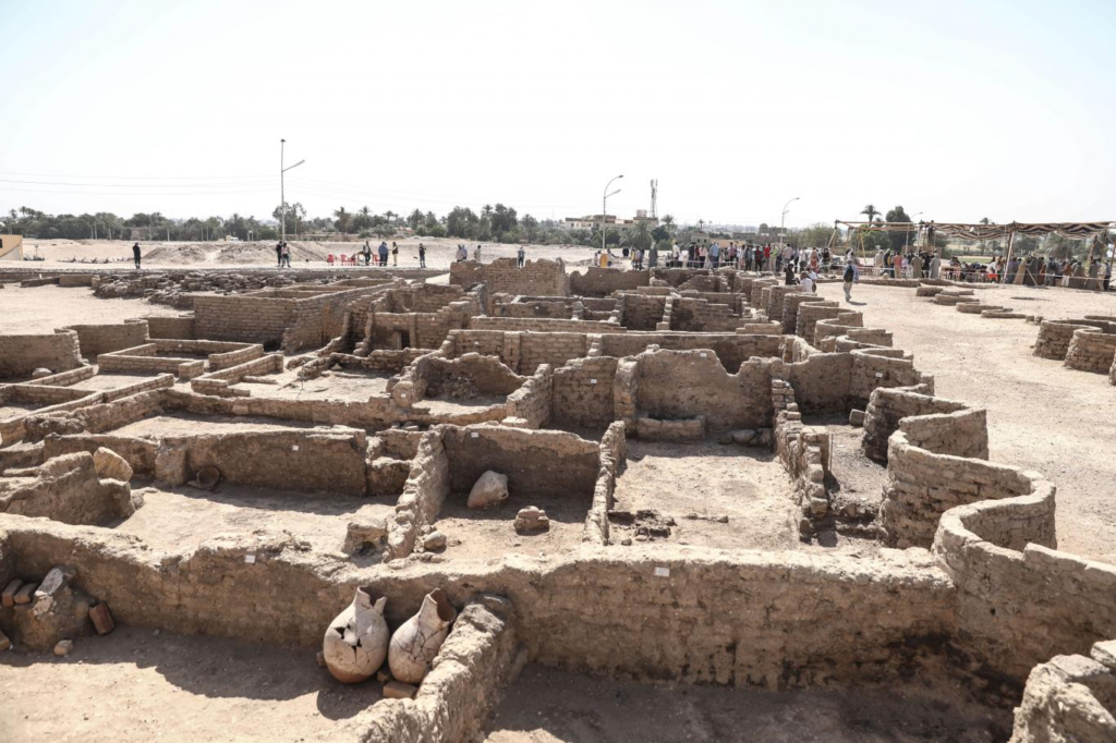 In Egypt, a 3000-year-old golden city has been discovered