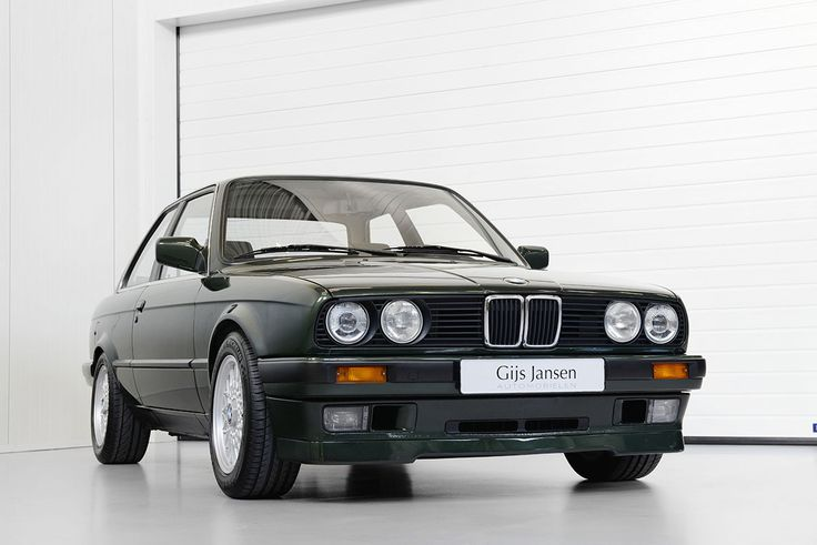 BMW 325: A Review of the Classic Car
